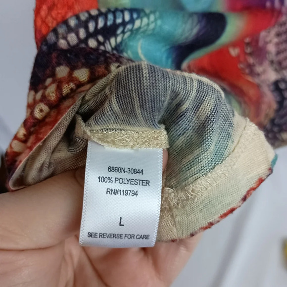 UNITY‎ WORLD WEAR Artsy Colorful Multicolor,Mob Wife, Animal Print V-Neck Top - Picture 7 of 8